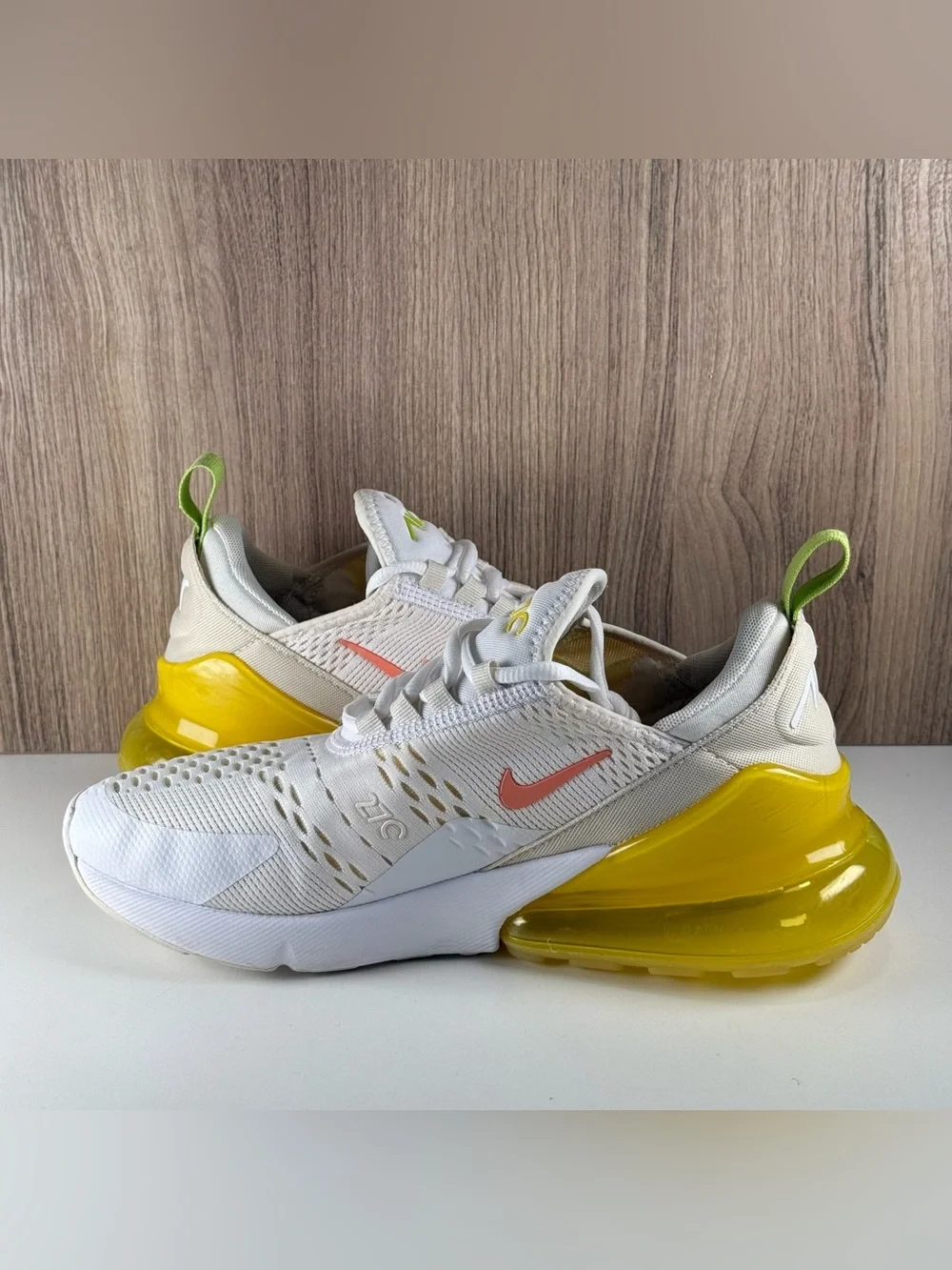 Nike Air Max 270 White Yellow Strike Shoes DV2184-100 Women’s Size 8